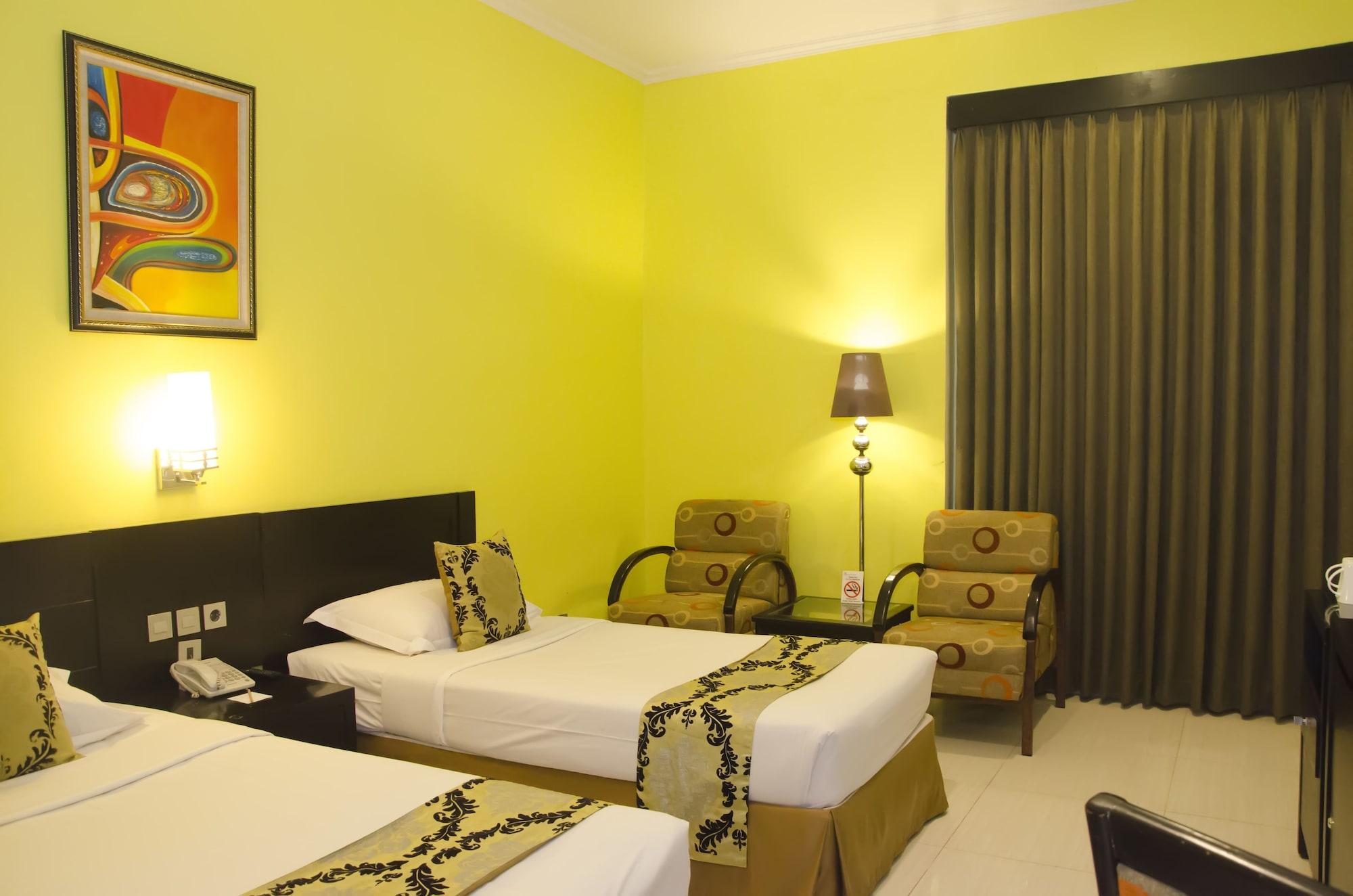 Sari Ater Kamboti Hotel Бандунг Экстерьер фото