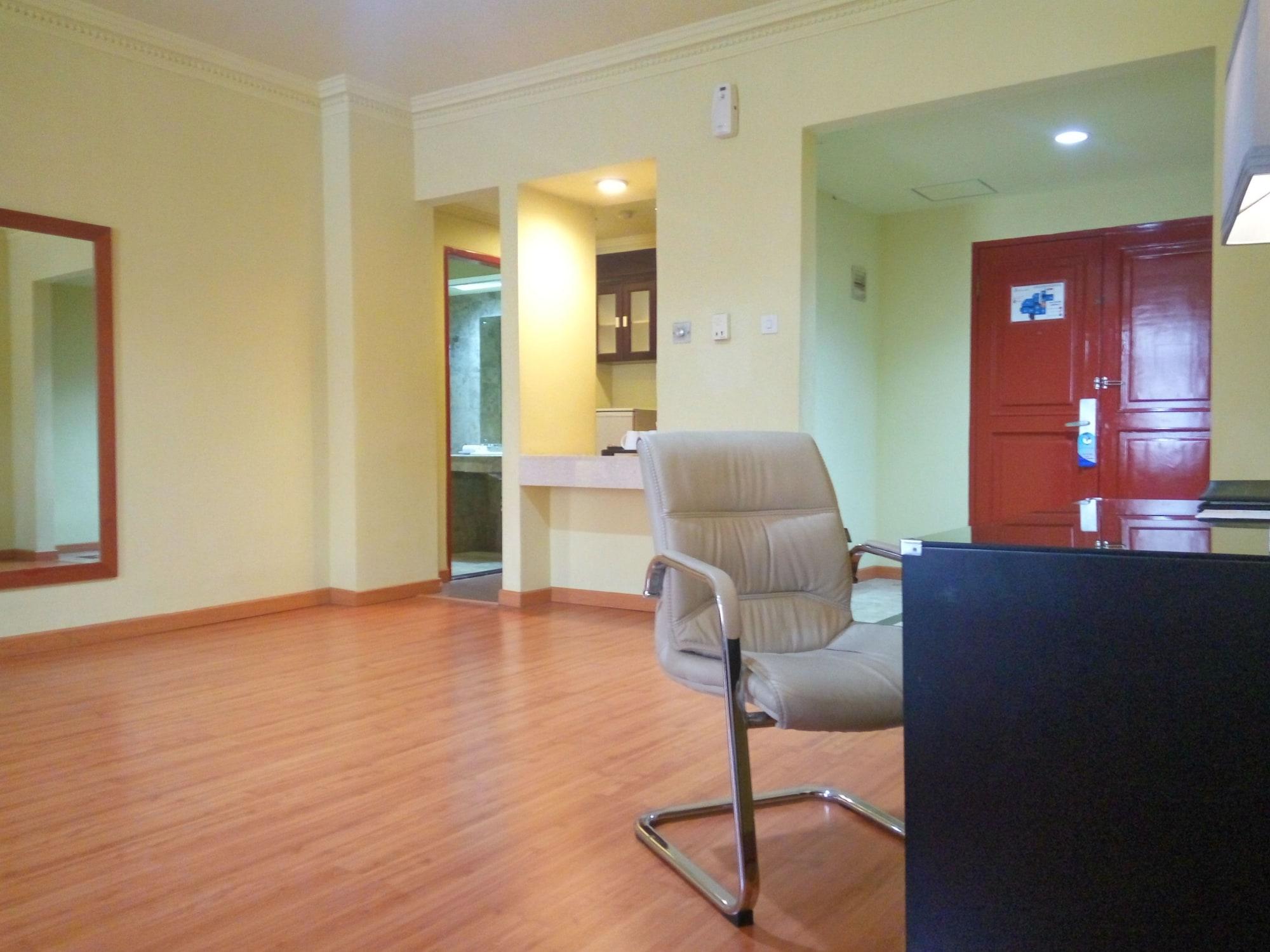 Sari Ater Kamboti Hotel Бандунг Экстерьер фото